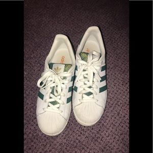 Used adidas with green stripes size US 7